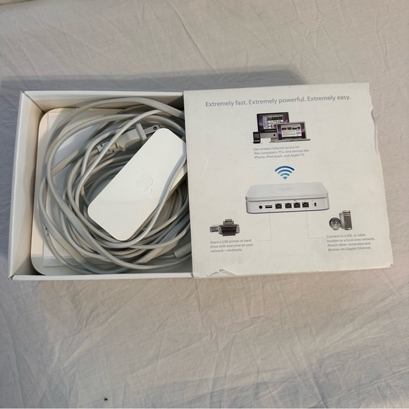 AirPort Extreme WiFi - Picture 7 of 7